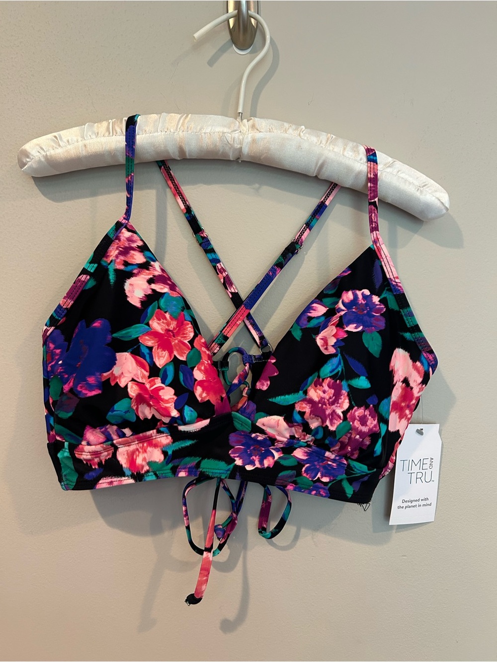 NWT Time and Tru Black Floral Tie-back bikini top. Size Large - Picture 6 of 8